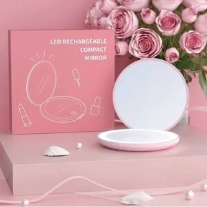 Exclusive LED Rechargeable Compact Mirror